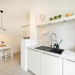 Апартаменты Lemon3 - Design With Smart-tv, Self Check-in & Free Parking *