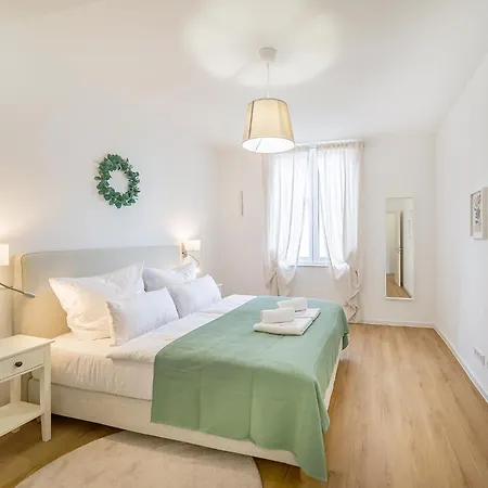 Διαμέρισμα Flair Homes - Design With Smart-tv, Self Check-in & Free Parking