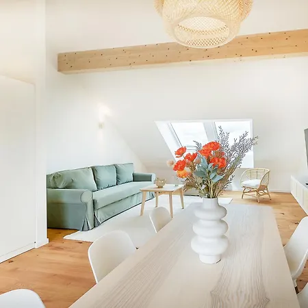 Lemon3 - Design With Smart-tv, Self Check-in & Free Parking Apartment