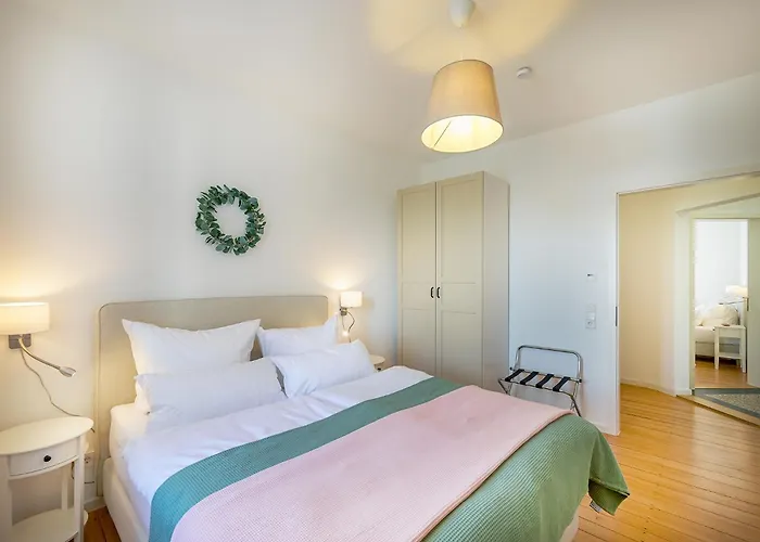 Flair Homes - Design With Smart-tv, Self Check-in & Free Parking Апартаменты *