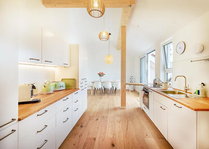 Апартаменты Flair Homes - Design With Smart-tv, Self Check-in & Free Parking Карлсруэ