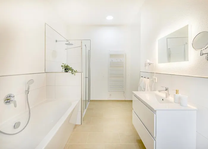 Апартаменты Flair Homes - Design With Smart-tv, Self Check-in & Free Parking Карлсруэ